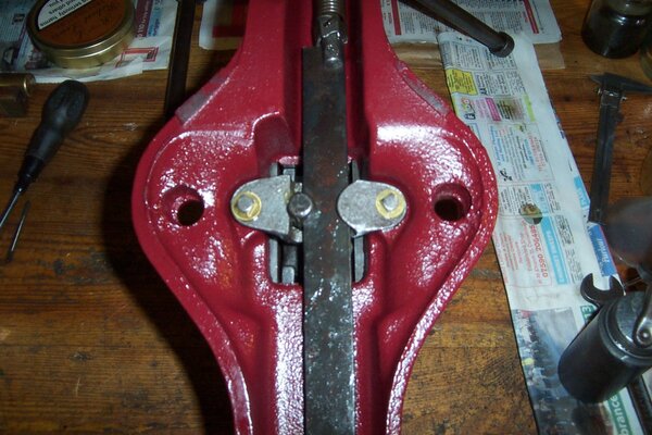 parkinson71_underside3.jpg parkinson71_underside3.jpg