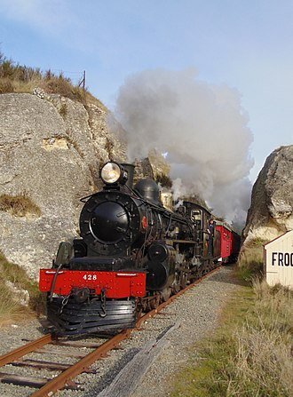 330px-NZR_A_class_No._428_at_Frog_Rock_on_the_Weka_Pass_Railway.jpg