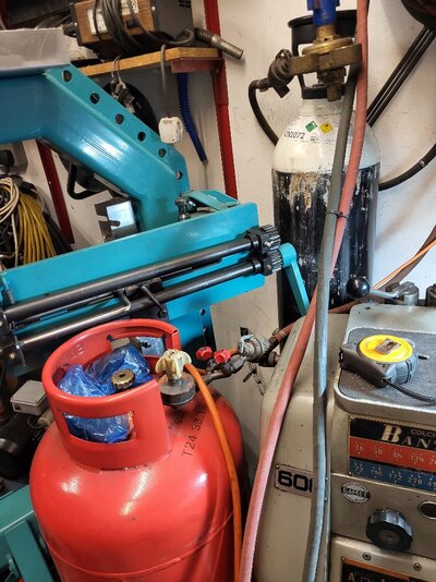 20251205_183140.jpg 20251205_183140.jpg