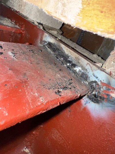 B2(i) - top flange weld.jpeg
