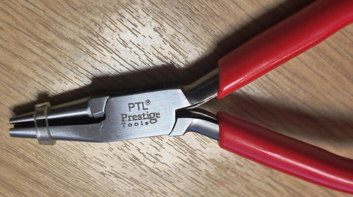 plier05.jpg