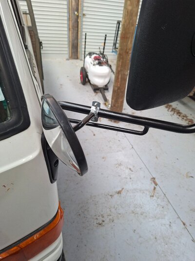 truck mirror2.jpg truck mirror2.jpg