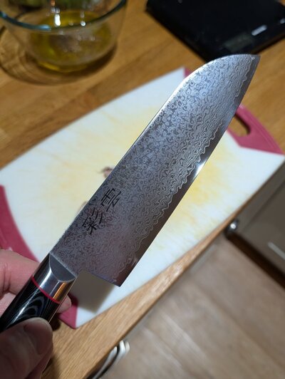 Damascus knife.jpg