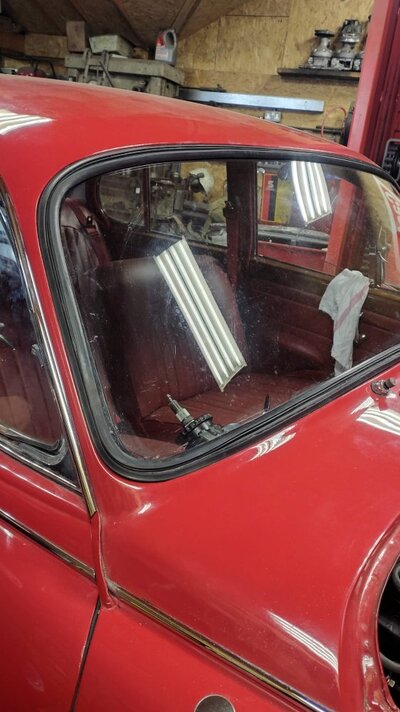 borrowed screen temp.jpg.jpeg borrowed screen temp.jpg.jpeg