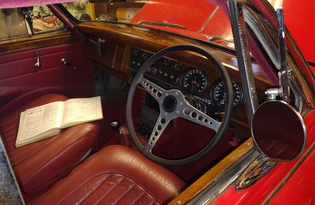 interior.jpg.jpeg interior.jpg.jpeg