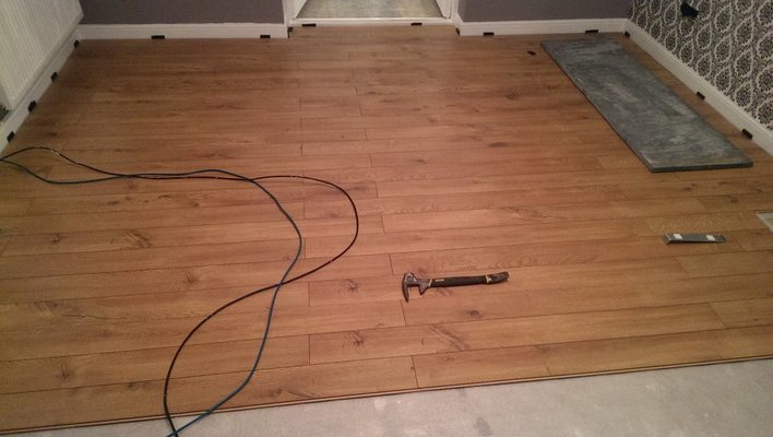 laminate flooring cutting staggered slots joints mig welding pattern dremel blade