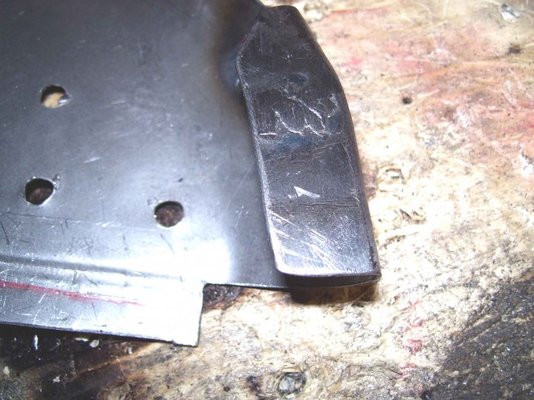 Cracking in weld.jpg