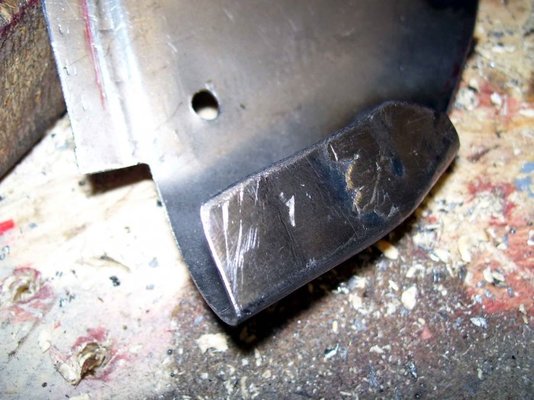 Cracking in welds.jpg