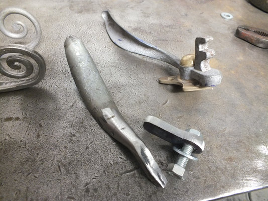 handles.jpg handles.jpg