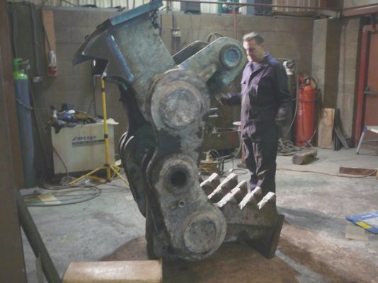 teeth & malk 's crusher 025.jpg