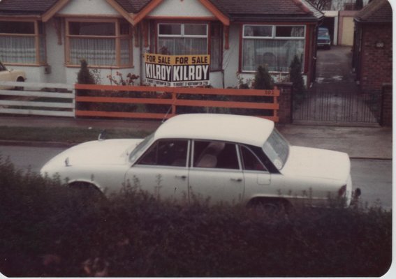 triumph 25pi 001.jpg