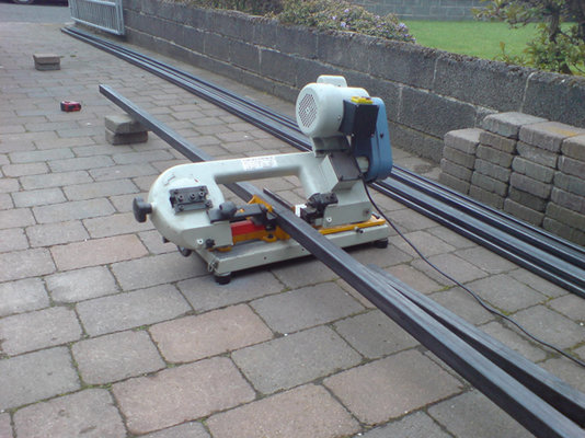 Bandsaw.jpg Bandsaw.jpg