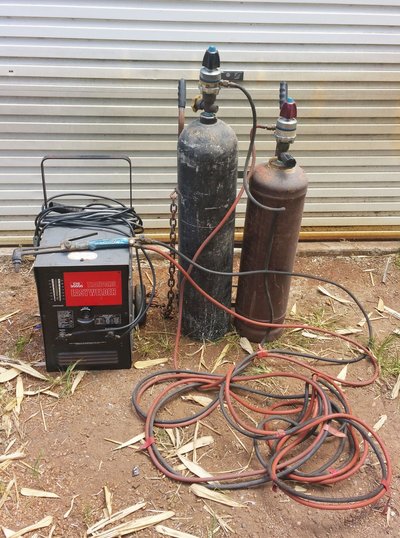 140A Arc welder oxy-acet torch and bottles.jpg