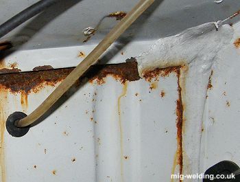 Rust in body shell seam