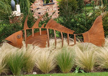 Stickleback Sculpture by Alan Ross